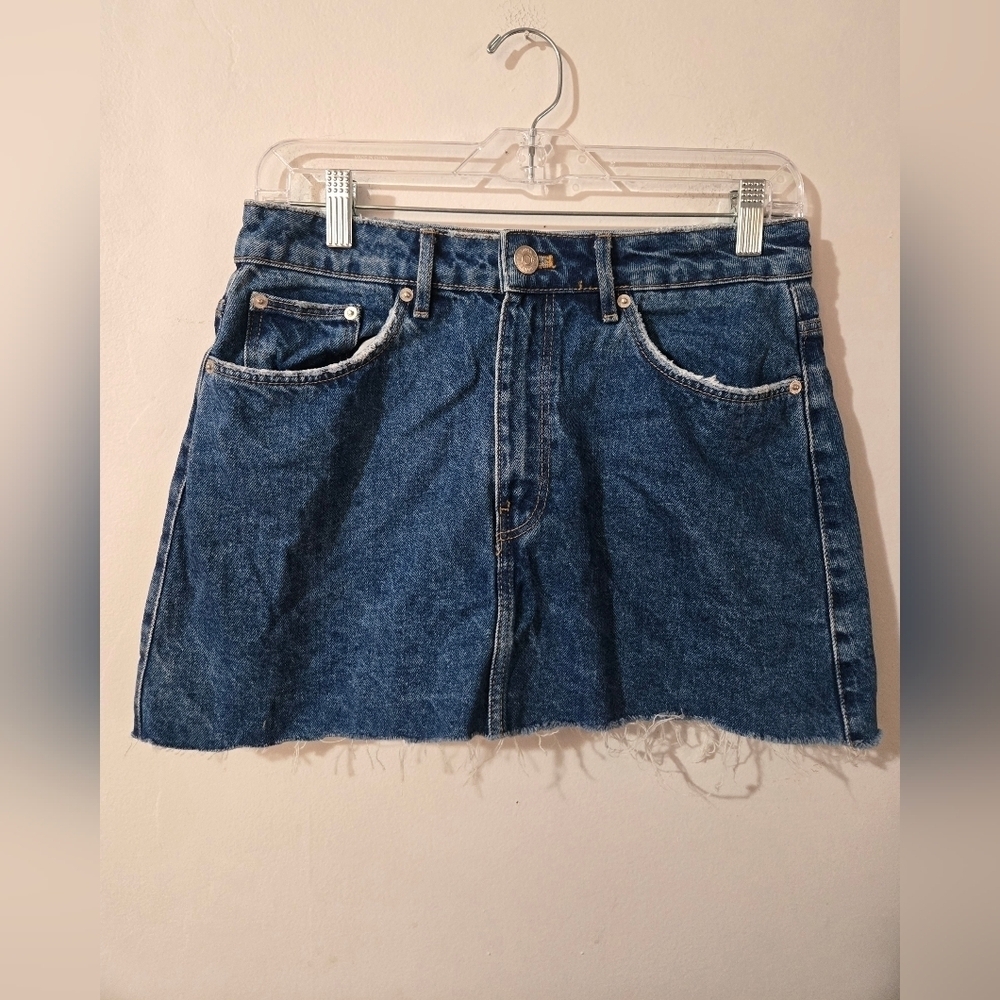 Zara Cutoff Jean Mini Skirt Women Size Medium Distressed Denim